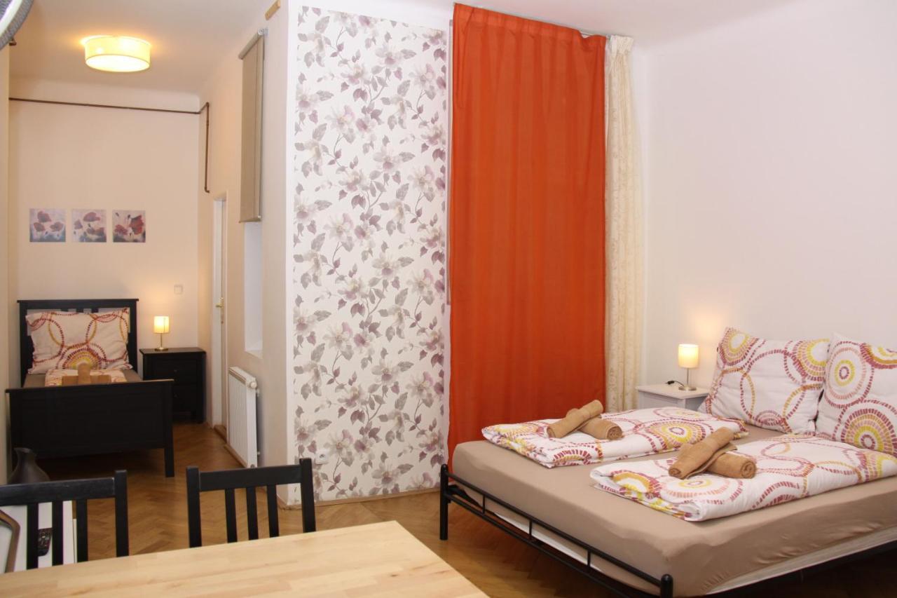Central Prague Wenceslas Square Apartments Εξωτερικό φωτογραφία